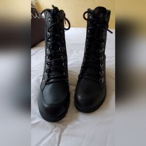 Black Lace-Up Women's Boots
